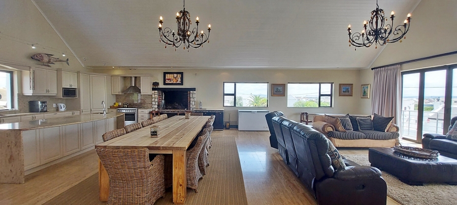 4 Bedroom Property for Sale in Arniston Western Cape